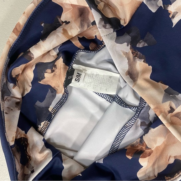 ONZIE Floral Leggings Small/Medium - Picture 4 of 5